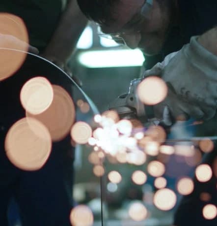 lavorazioni-materiali-metallici-per-arredamento-fcm-fano